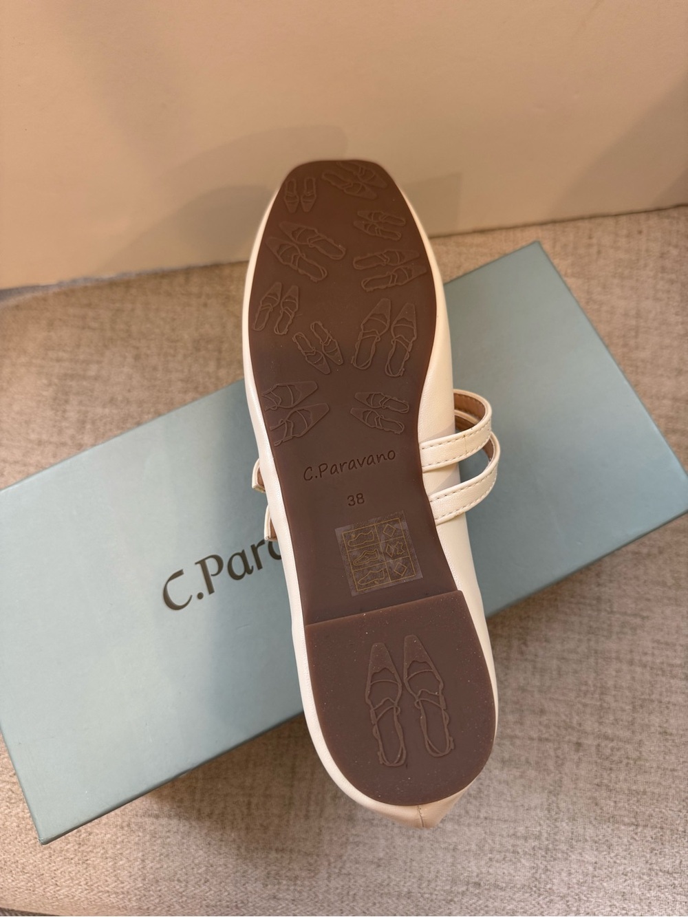 Cream Mary Jane Flat Shoes - Picture 3 of 6